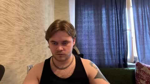 Snapshot of hugo__brad chatting on 05/03/26, 11:05 Hugo online show from 05/03/26, 11:05