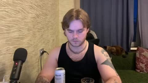 Snapshot of hugo__brad chatting on 05/07/26, 07:08 Hugo online show from 05/07/26, 07:08