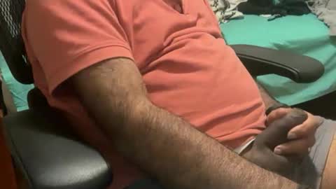 Snapshot of hugo_bulls chatting on 04/23/26, 12:26 HunkyLover online show from 04/23/26, 12:26