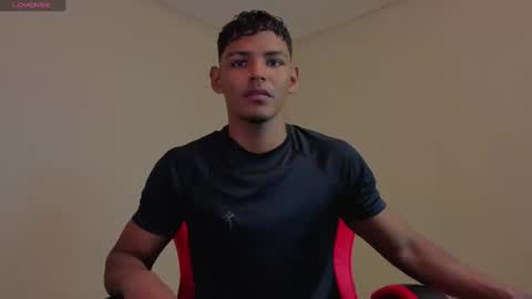 Snapshot of hugo_cano chatting on 02/20/26, 04:07 Hugo Cano online show from 02/20/26, 04:07