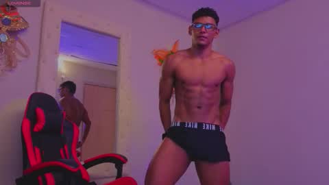 Snapshot of hugo_cano chatting on 02/26/26, 04:55 Hugo Cano online show from 02/26/26, 04:55