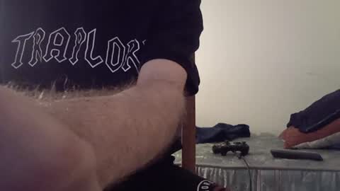 Snapshot of hugobergeron chatting on 04/05/26, 06:05 HugoBergeron82 online show from 04/05/26, 06:05