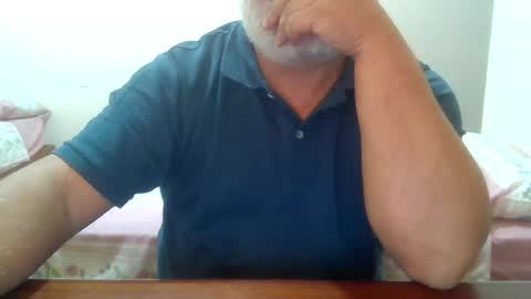 Snapshot of hugoexcitedman chatting on 06/21/26, 01:46 Hugo online show from 06/21/26, 01:46