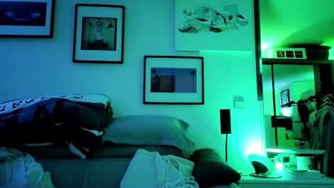 Hugo online show from 02/10/25, 08:31