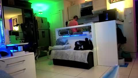 Hugo online show from 10/13/25, 07:47