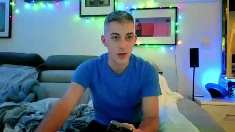 Hugo online show from 12/21/25, 04:36