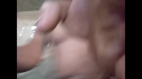 Snapshot of hugopaqui57 chatting on 11/23/25, 03:12 hugopaqui57 online show from 11/23/25, 03:12