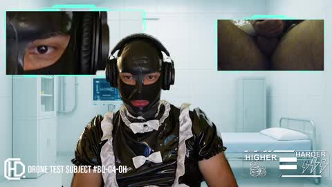 Snapshot of humandr0id chatting on 09/21/25, 06:20 Humandroid online show from 09/21/25, 06:20