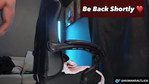 Snapshot of humansaltlick chatting on 02/27/25, 12:43 humansaltlick online show from 02/27/25, 12:43