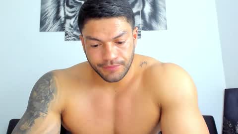 Snapshot of humber_eli chatting on 10/30/25, 02:57 Eli online show from 10/30/25, 02:57