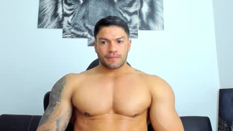 Snapshot of humber_eli chatting on 11/06/25, 01:50 Eli online show from 11/06/25, 01:50