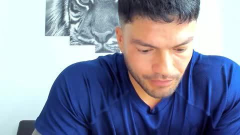 Snapshot of humber_eli chatting on 12/01/25, 01:49 Eli online show from 12/01/25, 01:49