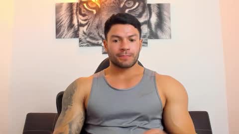 Snapshot of humber_eli chatting on 02/19/26, 12:17 Eli online show from 02/19/26, 12:17