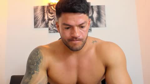 Snapshot of humber_eli chatting on 02/25/26, 11:47 Eli online show from 02/25/26, 11:47