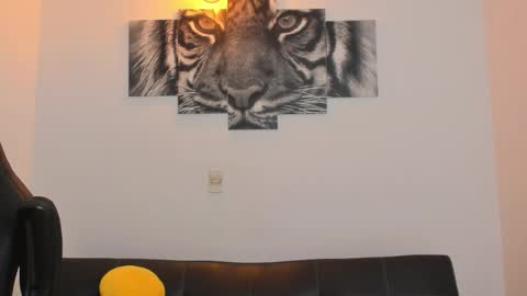 Snapshot of humber_eli chatting on 03/06/26, 01:24 Eli online show from 03/06/26, 01:24