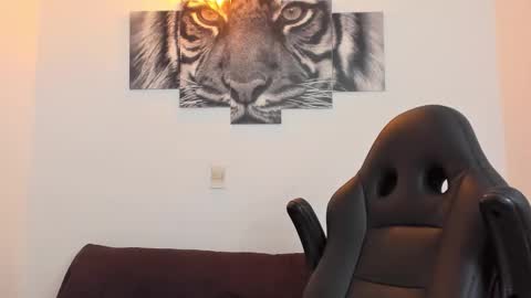 Snapshot of humber_eli chatting on 03/13/26, 02:07 Eli online show from 03/13/26, 02:07