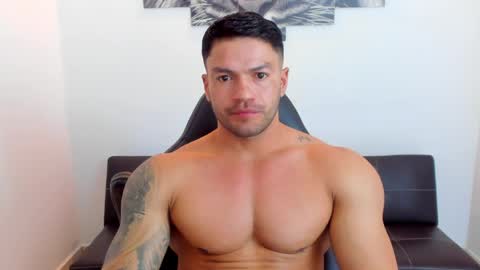 Snapshot of humber_eli chatting on 03/29/26, 12:32 Eli online show from 03/29/26, 12:32