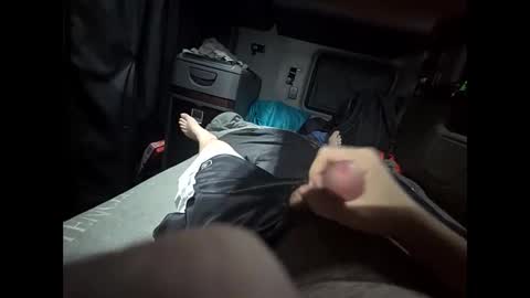 hung20032003 online show from 12/16/25, 03:33