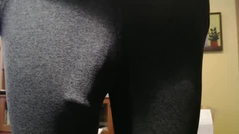 Snapshot of hung_hot_fit10 chatting on 02/04/25, 12:08 Big uncut cock dripping online show from 02/04/25, 12:08