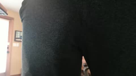 Big uncut cock dripping online show from 02/20/26, 07:25