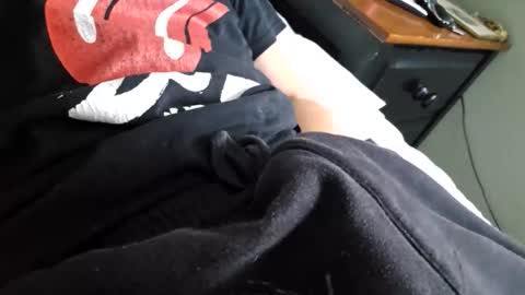 Snapshot of hungandhungover69 chatting on 11/26/25, 09:38 hungandhungover69 online show from 11/26/25, 09:38