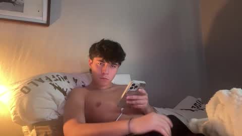 Snapshot of hungc0llegejock chatting on 11/30/25, 09:30 hungc0llegejock online show from 11/30/25, 09:30