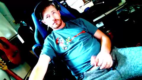 Snapshot of hungginger4u chatting on 01/09/26, 06:10 HungGinger4U online show from 01/09/26, 06:10