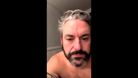 hungitalian40 online show from 01/17/26, 08:19