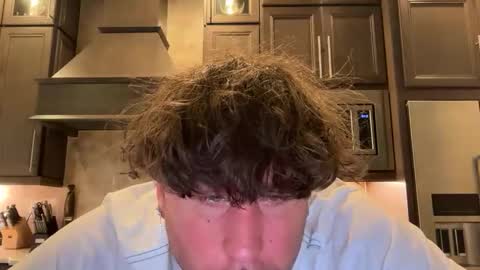 Snapshot of hungkingg22 chatting on 01/12/26, 05:29 hungkingg22 online show from 01/12/26, 05:29