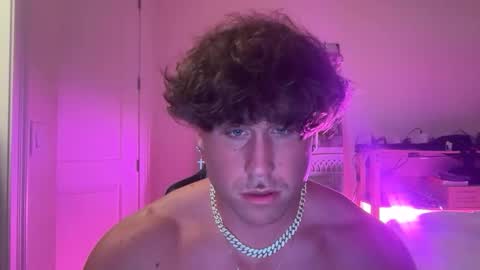 Snapshot of hungkingg22 chatting on 02/06/26, 04:06 hungkingg22 online show from 02/06/26, 04:06