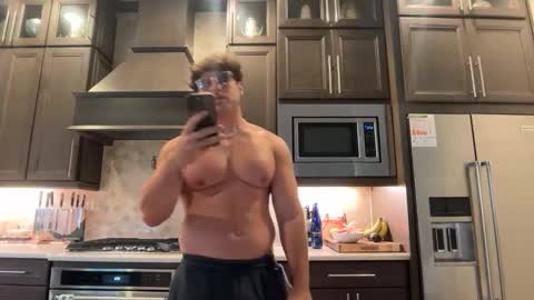 hungkingg22 online show from 04/16/26, 02:51