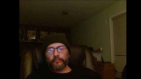 Snapshot of hunglonelyguy chatting on 12/01/25, 03:55 LonelyGuy online show from 12/01/25, 03:55