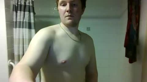 Snapshot of hungnhard76 chatting on 05/13/26, 01:36 hungnhard76 online show from 05/13/26, 01:36