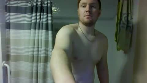Snapshot of hungnhard76 chatting on 05/18/26, 02:01 hungnhard76 online show from 05/18/26, 02:01
