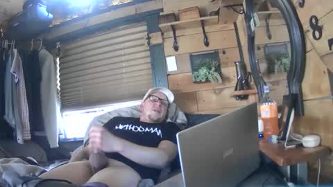 Snapshot of hungsingledad79 chatting on 12/04/24, 07:34 HuingsingleDad79 online show from 12/04/24, 07:34