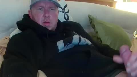 Snapshot of hungsingledad79 chatting on 03/05/26, 07:10 HuingsingleDad79 online show from 03/05/26, 07:10