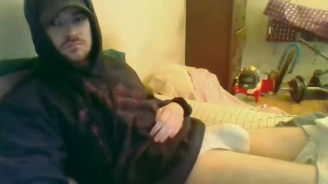 Snapshot of hungsubbb chatting on 02/07/25, 02:40 Boi online show from 02/07/25, 02:40