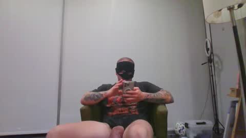 Snapshot of hungttt chatting on 04/26/26, 03:26 hungttt online show from 04/26/26, 03:26