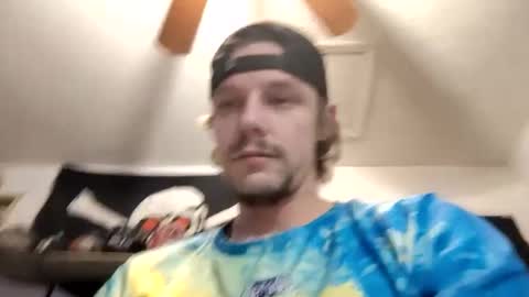 Snapshot of hungtxcock92 chatting on 02/06/25, 09:43 hungtxcock92 online show from 02/06/25, 09:43