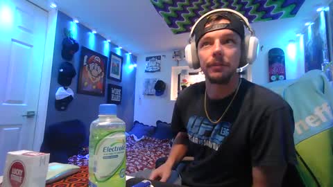 Snapshot of hungtxcock92 chatting on 10/04/25, 01:09 hungtxcock92 online show from 10/04/25, 01:09