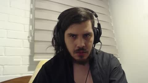 Snapshot of hungweeb chatting on 02/09/26, 02:59 Rod online show from 02/09/26, 02:59