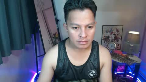 Snapshot of hunk_danny chatting on 03/08/25, 12:30 hunk_danny online show from 03/08/25, 12:30