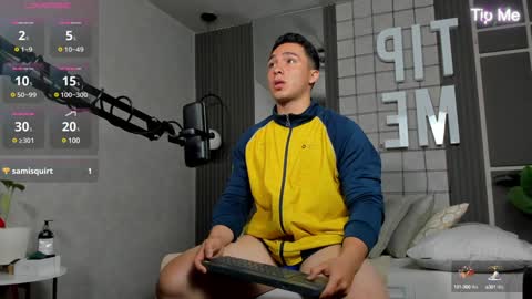 hunk_ryan online show from 12/23/24, 03:55