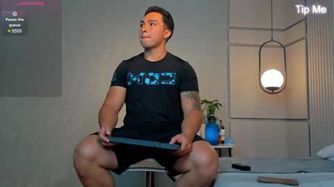 hunk_ryan online show from 01/10/25, 09:02