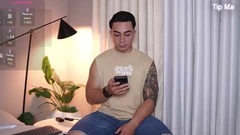 hunk_ryan online show from 10/30/25, 09:44