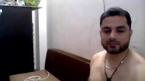 hunkster102 online show from 05/01/26, 03:05