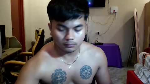 hunkyzeus online show from 04/23/26, 07:30