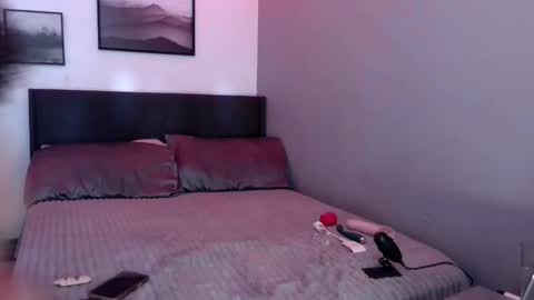 Ivy online show from 04/20/26, 08:43