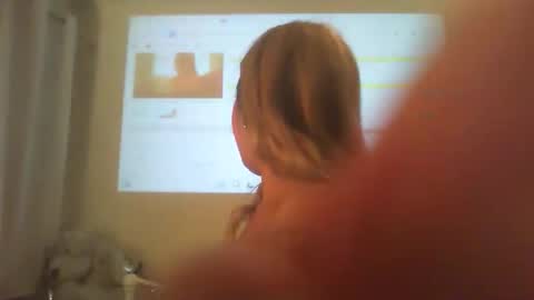 hunnyboo2323 online show from 05/16/26, 12:29