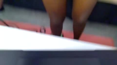 hunny online show from 11/08/25, 01:55